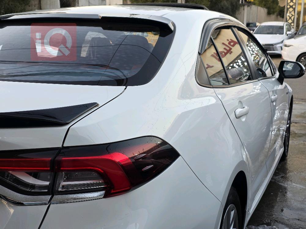 تۆیۆتا کۆرۆلا